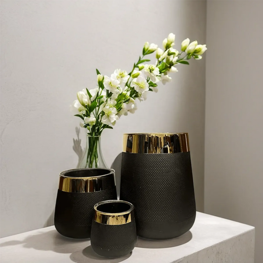 Black Fiber Pot With Golden Ring
